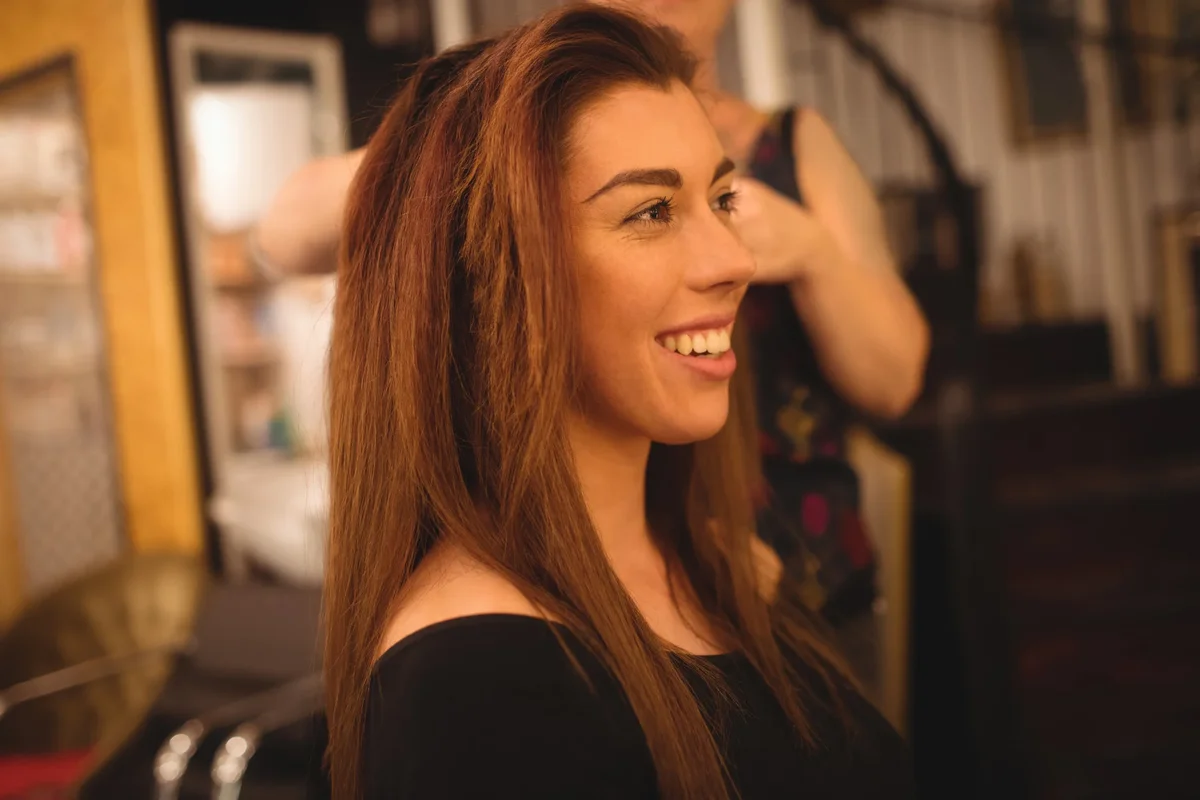 balayage caramel pour cacher cheveux blancs